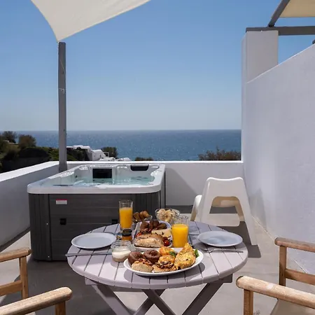 Red Beach Harmony Suites Sotiria